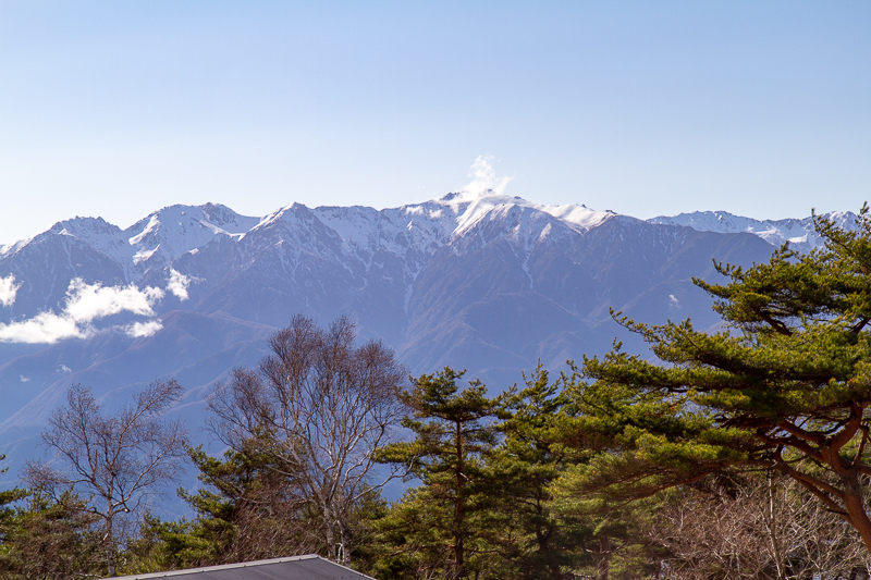 陣馬形山キャンプ場から見る中央アルプス