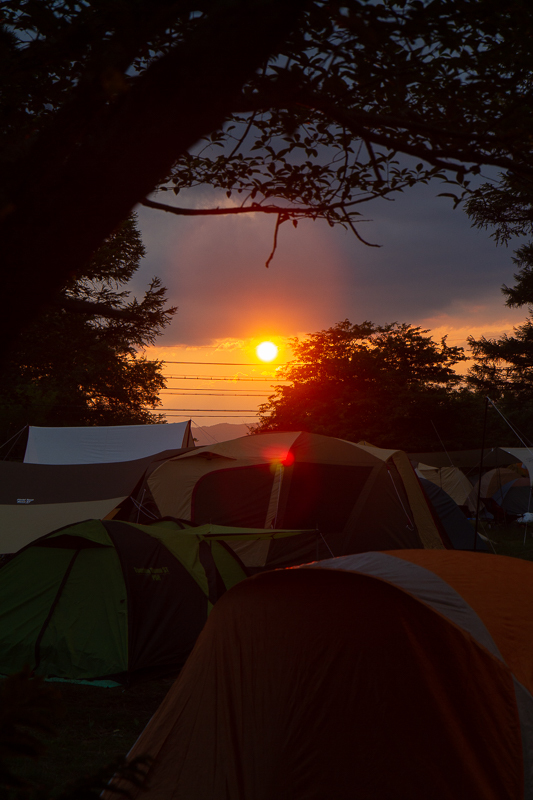 高原の夕陽