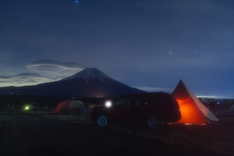 X-TRAILと富士山と不思議な雲