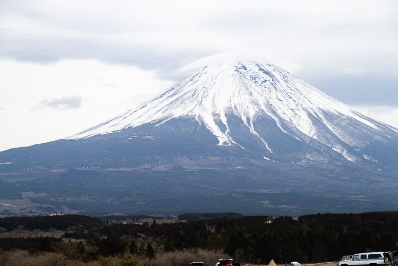 富士山と笠雲