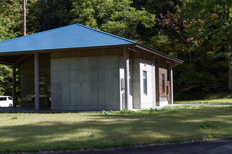 清見すのまたキャンプ場トイレ炊事場建物